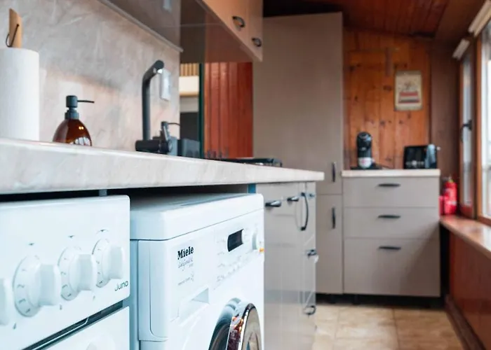 Apartamento уютна почивка *